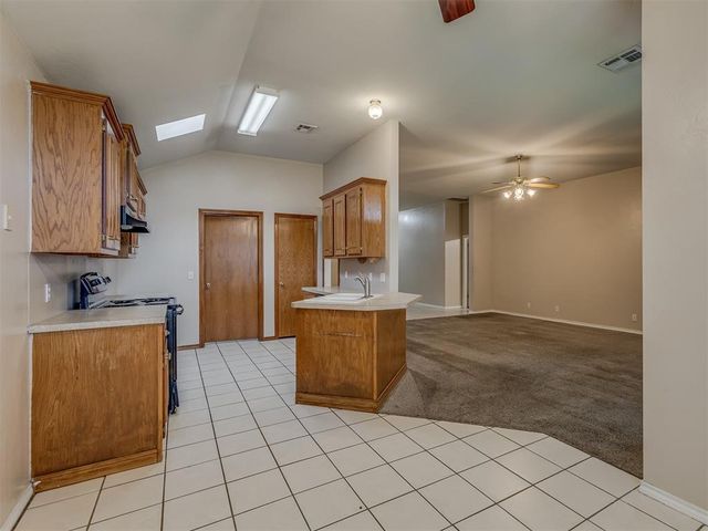 1224 Capitol Drive, Edmond, OK 73003