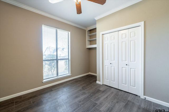 5801 Sheffield Dr, Tyler, TX 75703