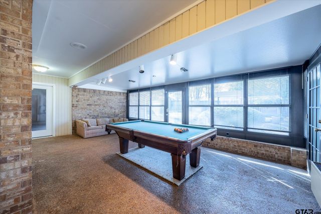 5801 Sheffield Dr, Tyler, TX 75703