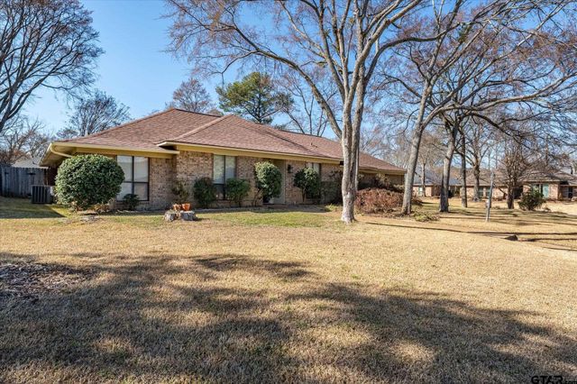 5801 Sheffield Dr, Tyler, TX 75703