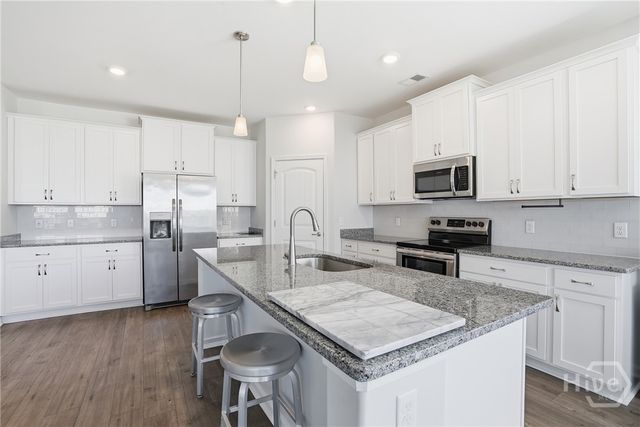 16 Ashmont Street, Savannah, GA 31407