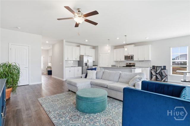 16 Ashmont Street, Savannah, GA 31407