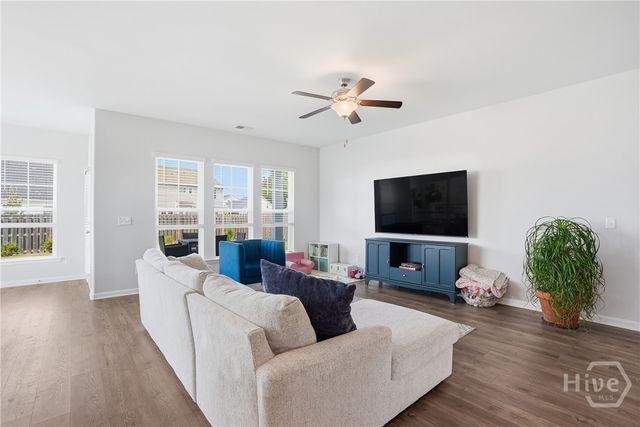 16 Ashmont Street, Savannah, GA 31407