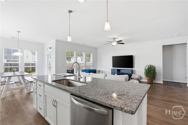 16 Ashmont Street, Savannah, GA 31407