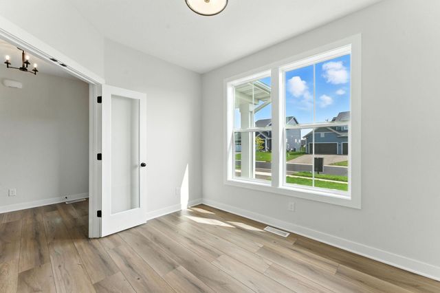 xxx Knightsbridge Ln N, Lake Elmo, MN 55042