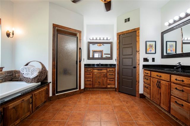 15833 Kedzie Circle, Rogers, AR 72758