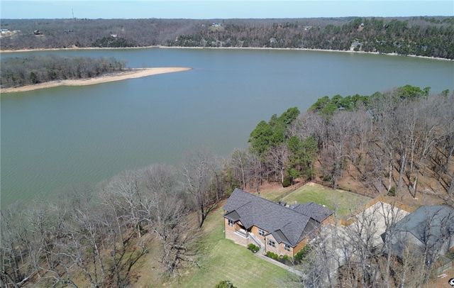 15833 Kedzie Circle, Rogers, AR 72758