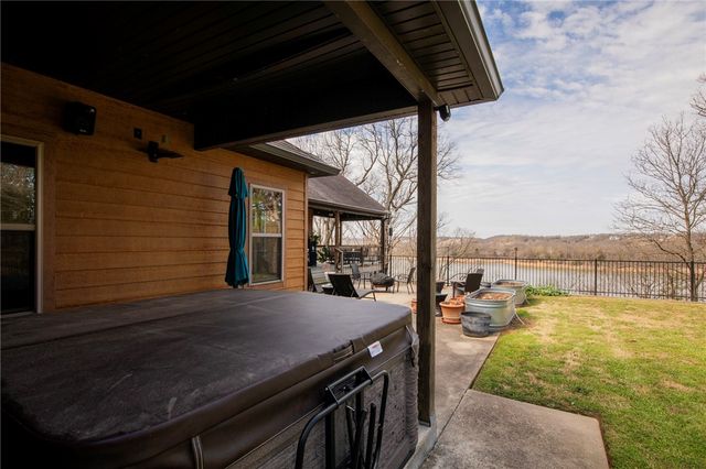 15833 Kedzie Circle, Rogers, AR 72758