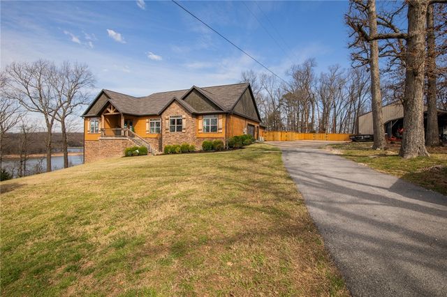 15833 Kedzie Circle, Rogers, AR 72758