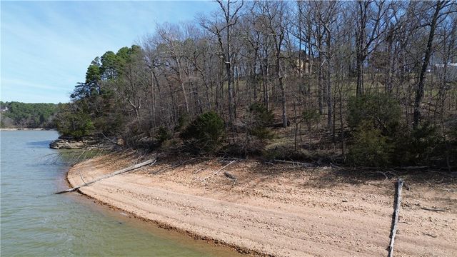 15833 Kedzie Circle, Rogers, AR 72758