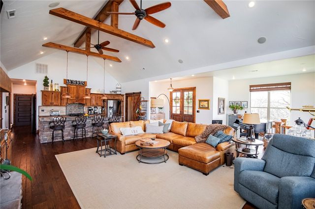 15833 Kedzie Circle, Rogers, AR 72758