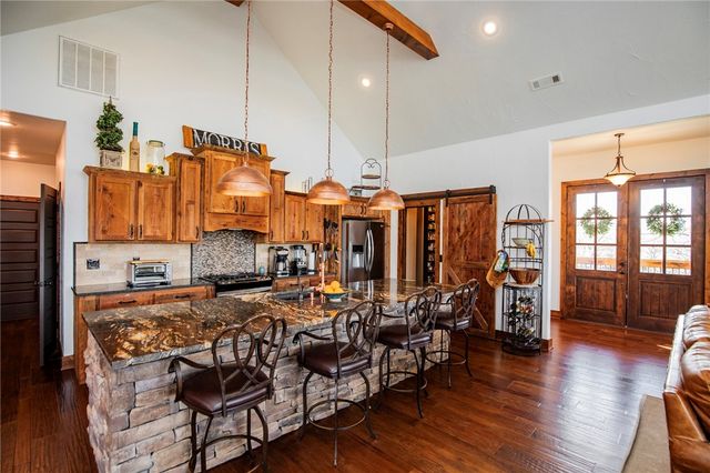 15833 Kedzie Circle, Rogers, AR 72758