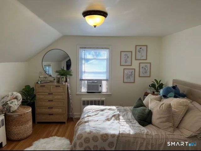 107 Richfield Road, Bridgeport, CT 06606