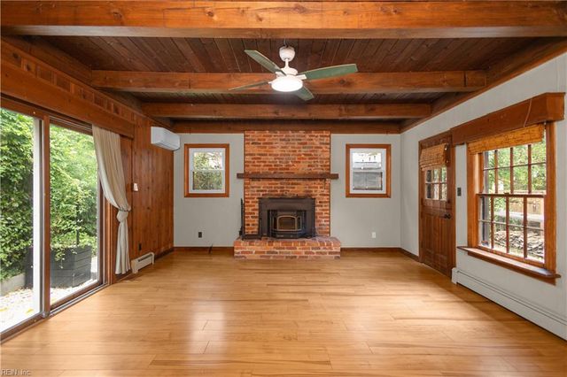 1408 Mallory CT, Norfolk, VA 23507
