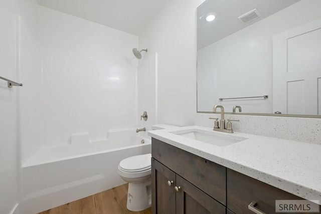 4606 Bristol Drive, Idaho Falls, ID 83401