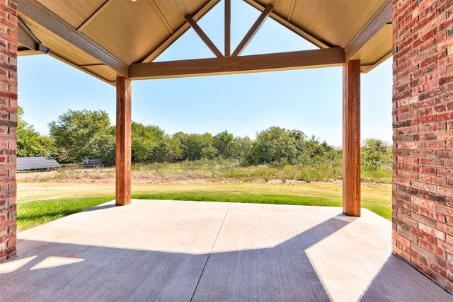 2003 Leo Court, Blanchard, OK 73010