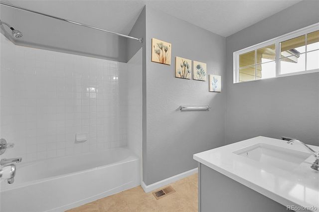 20532 E Lake Circle, Centennial, CO 80016