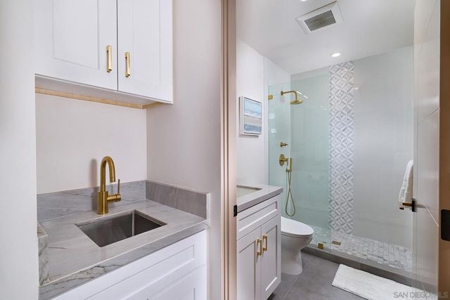 164 Cherry, Carlsbad, CA 92008