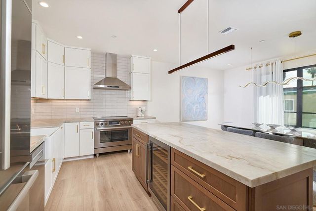 164 Cherry, Carlsbad, CA 92008