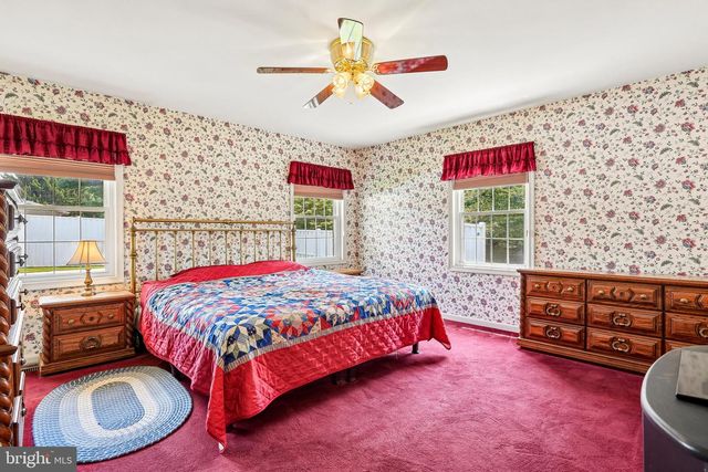 2215 CHEROKEE DR, Westminster, MD 21157