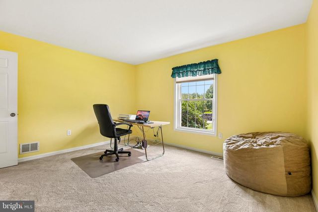 2215 CHEROKEE DR, Westminster, MD 21157