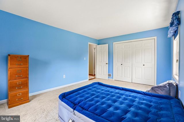 2215 CHEROKEE DR, Westminster, MD 21157