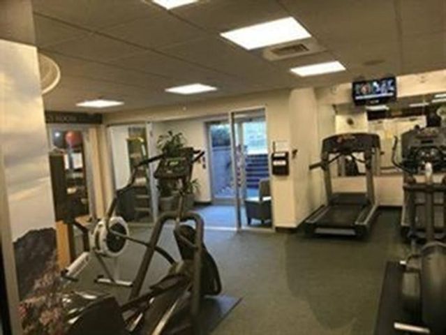 44 Washington St 508, Brookline, MA 02445