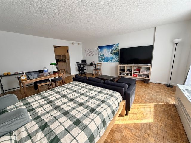 44 Washington St 508, Brookline, MA 02445