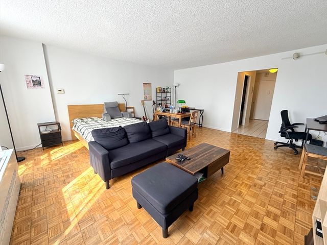 44 Washington St 508, Brookline, MA 02445