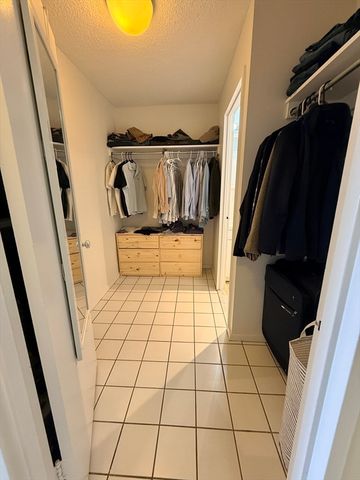 44 Washington St 508, Brookline, MA 02445