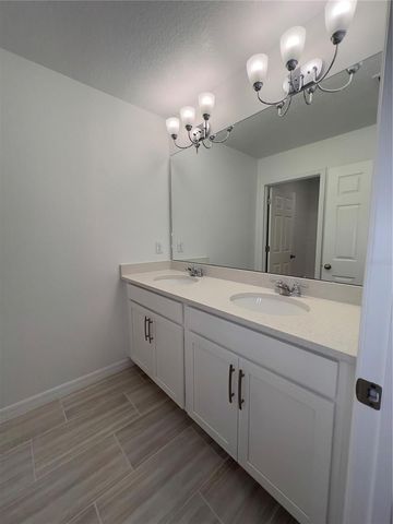 471 THOMPSON VILLAGE AVENUE, Apopka, FL 32703