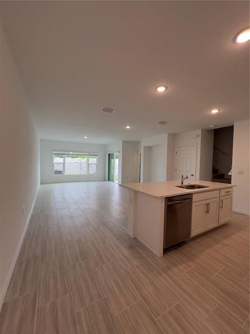 471 THOMPSON VILLAGE AVENUE, Apopka, FL 32703