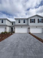 471 THOMPSON VILLAGE AVENUE, Apopka, FL 32703