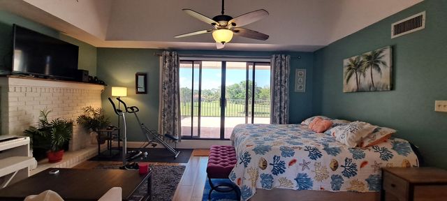 3500 Twin Lakes Terrace 206, Fort Pierce, FL 34951