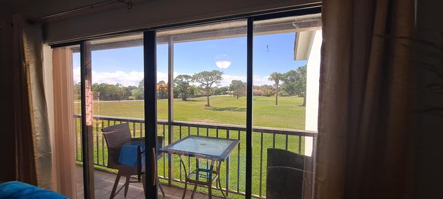 3500 Twin Lakes Terrace 206, Fort Pierce, FL 34951