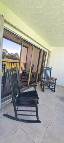 3500 Twin Lakes Terrace 206, Fort Pierce, FL 34951