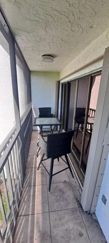3500 Twin Lakes Terrace 206, Fort Pierce, FL 34951