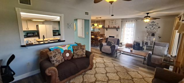 3500 Twin Lakes Terrace 206, Fort Pierce, FL 34951
