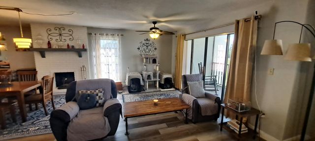 3500 Twin Lakes Terrace 206, Fort Pierce, FL 34951