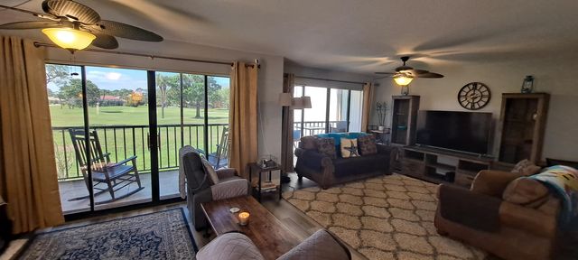 3500 Twin Lakes Terrace 206, Fort Pierce, FL 34951