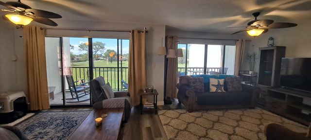 3500 Twin Lakes Terrace 206, Fort Pierce, FL 34951