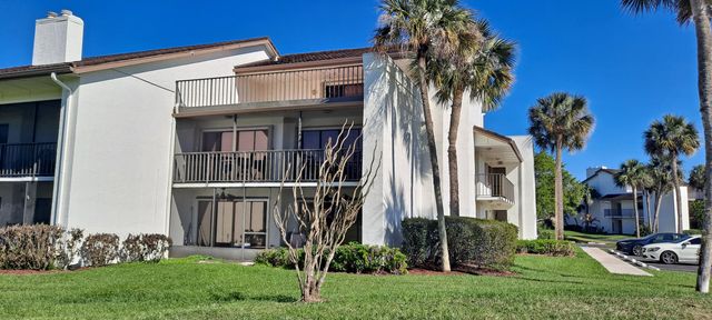 3500 Twin Lakes Terrace 206, Fort Pierce, FL 34951