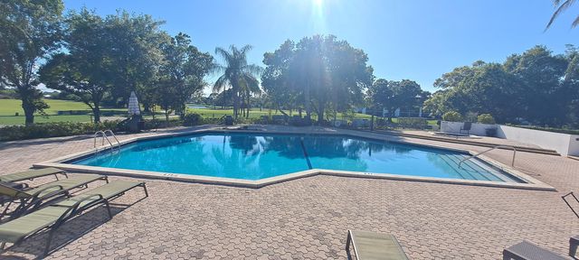 3500 Twin Lakes Terrace 206, Fort Pierce, FL 34951