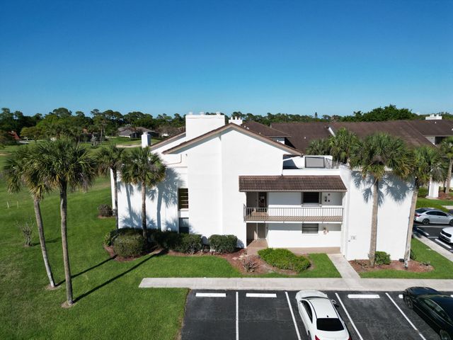 3500 Twin Lakes Terrace 206, Fort Pierce, FL 34951