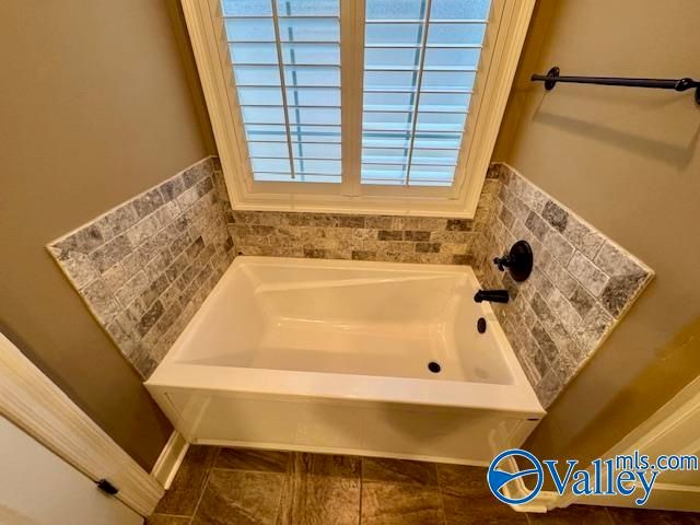 29073 Stonehenge Drive, Toney, AL 35773