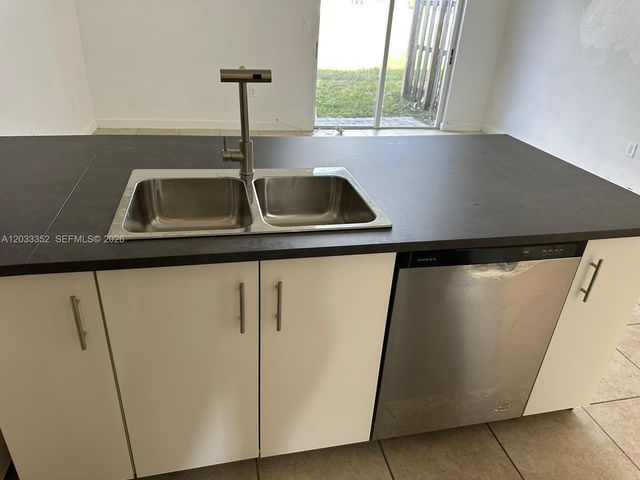 2819 SE 1st Drive 9, Homestead, FL 33033