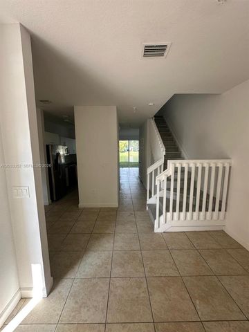 2819 SE 1st Drive 9, Homestead, FL 33033