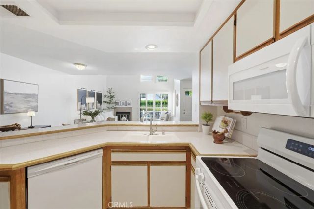 3 Greenmoor, Irvine, CA 92614