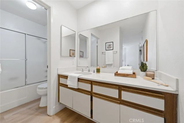 3 Greenmoor, Irvine, CA 92614