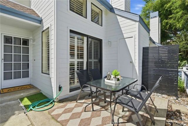 3 Greenmoor, Irvine, CA 92614